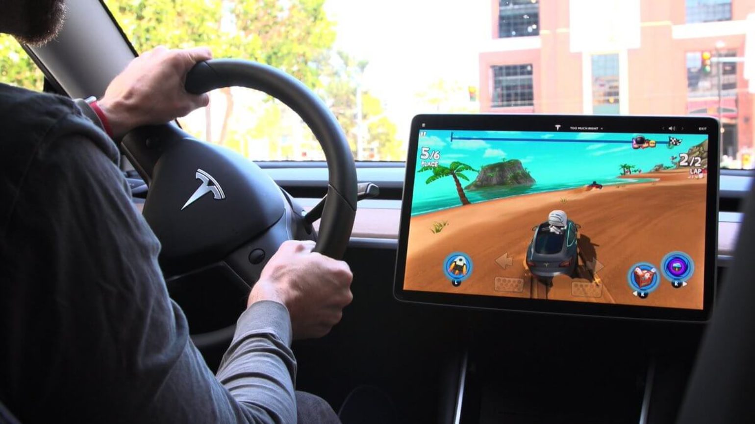Tesla Araçlarda Bulunan En Eğlenceli Özellik