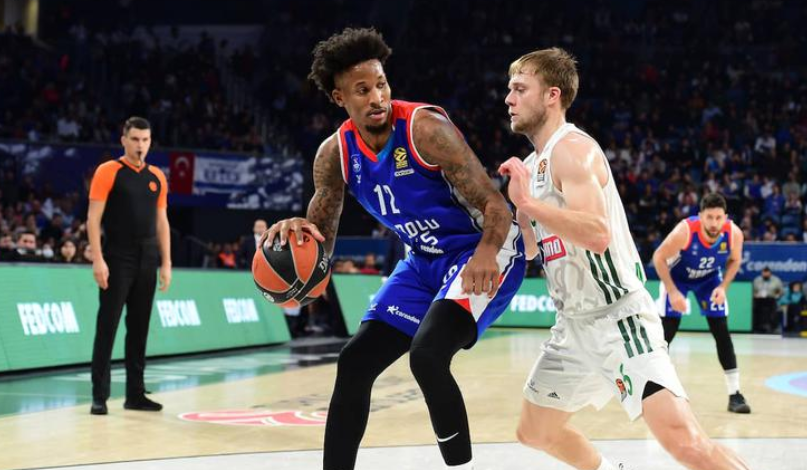 Anadolu Efes’in yıldızı Will Clyburn’dan açıklama: ‘Sahaya çıkıp işimi yapıyorum’