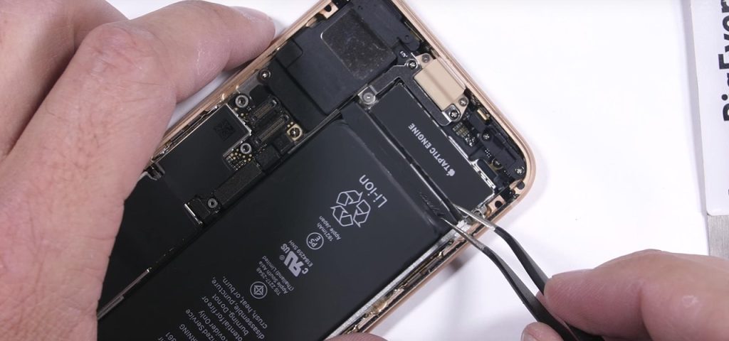 iPhone'unuzdaki Pilin Değiştirilmesi