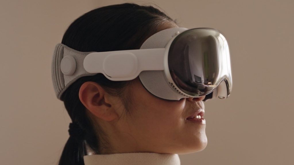 Apple Vision Pro Nasıl Çalışıyor?