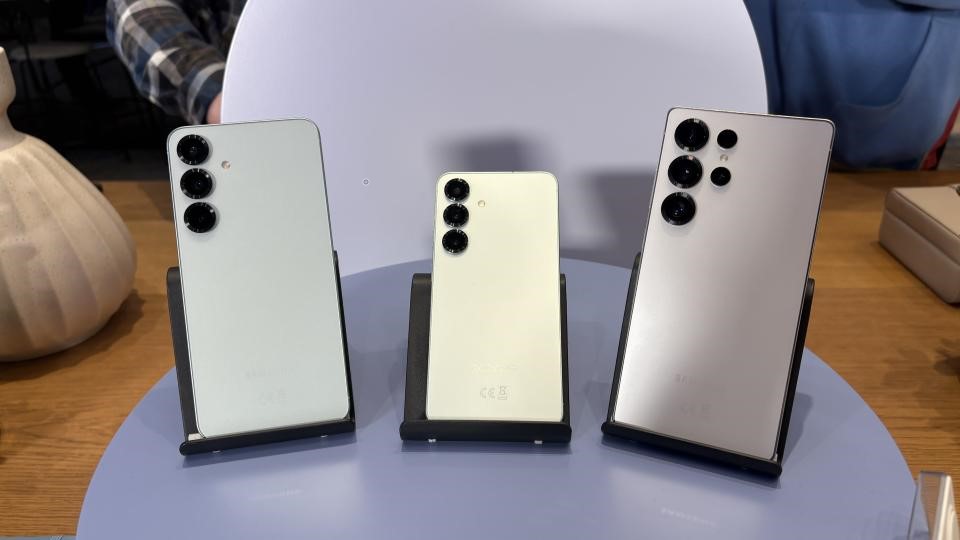 Samsung Yeni Yapay Zeka Özelliklerine Sahip Galaxy S25 Akıllı Telefonlarını Piyasaya Sürüyor