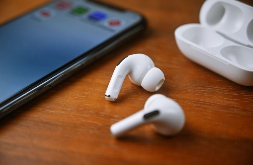 AirPods Şarj Olmuyorsa Ne Yapmalı?
